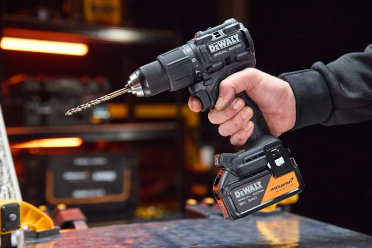 pol_pl_Wiertarko-wkretarka-Dewalt-DCD86MP2T-51247_7.jpg