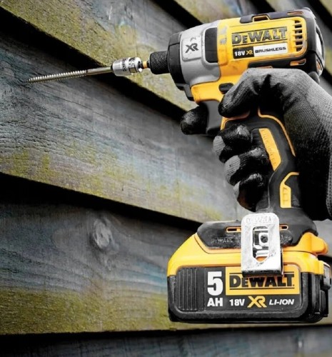 DEWALT-DCK266P2T-foto.jpg